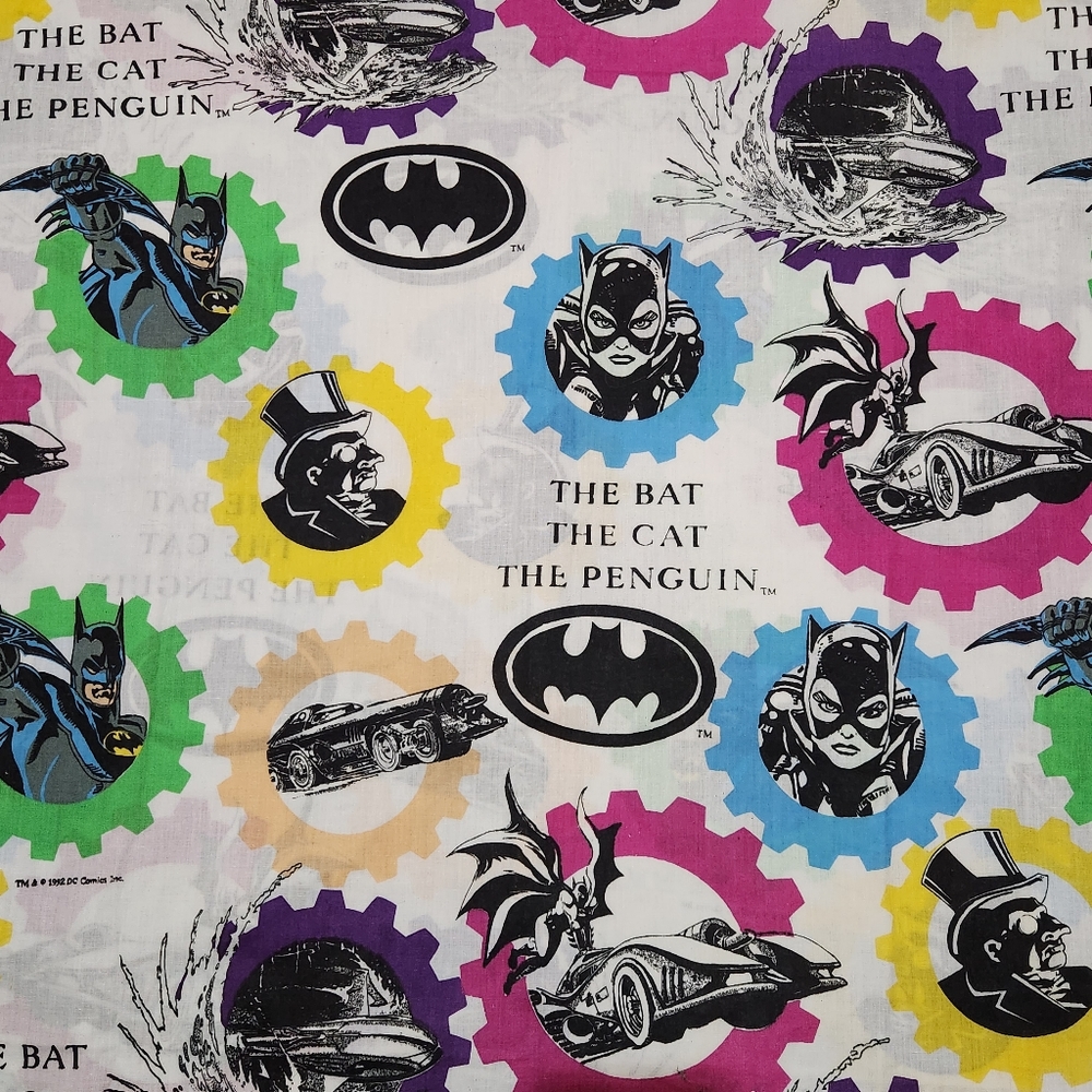 DC Comics 1992 The Bat The Cat The Penguin Flat Twin Sheet Bedding Fabric